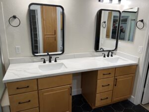 Bathroom double sink vanity